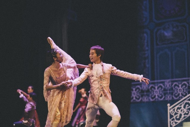 BALLET DANCER - IMG_0106 - ISSUE 7 - SEP 13 - NQ