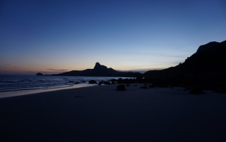 bai-nhat-beach-photo-by-tri-nguyen